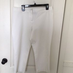 WHITE Capri Pants Cropped Style Summer Plus Size 14  Mock Pockets Hidden Zipper